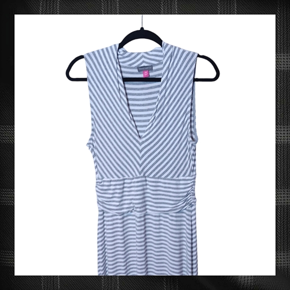 Vince Camuto V-Neck Sleeveless Maxi Dress Size MedP - Picture 11 of 15